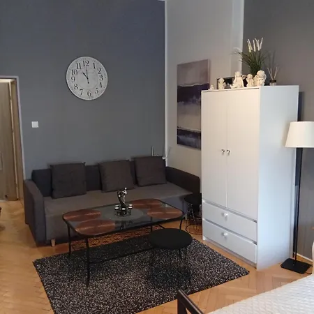 Pod Topola Apartment *